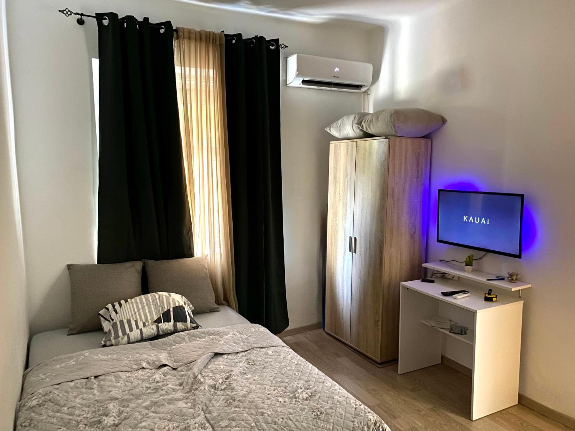 Center Studio Apartment Podgorica Buitenkant foto